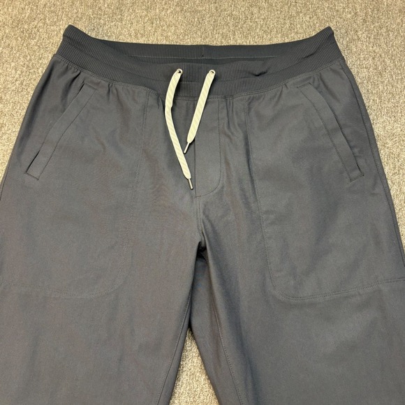 Vuori Meta Jogger Mens XL Charcoal Grey Technical Knit Elastic Waist Pants